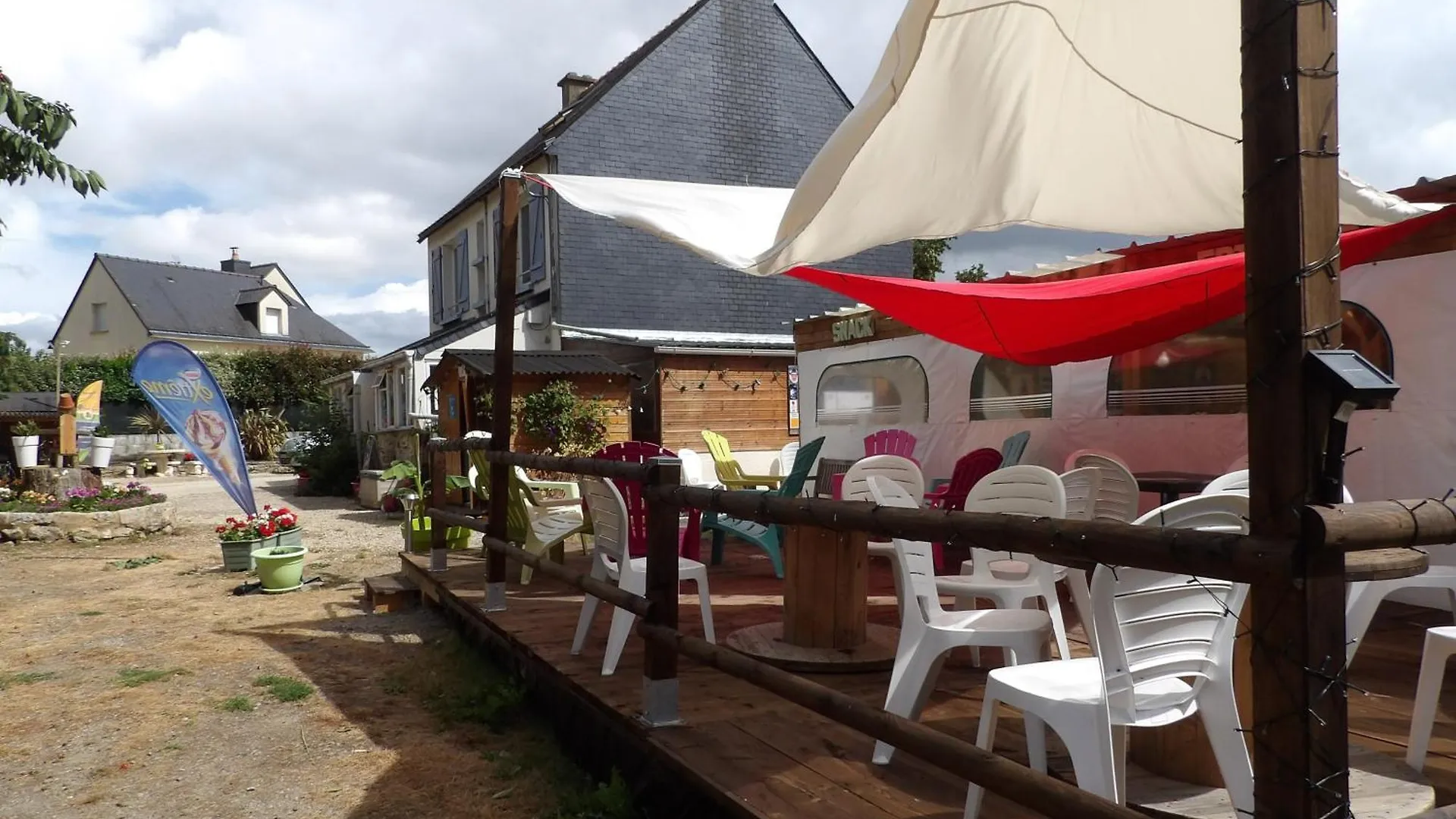 Campsite Camping Des Cerisiers Hotel Guillac