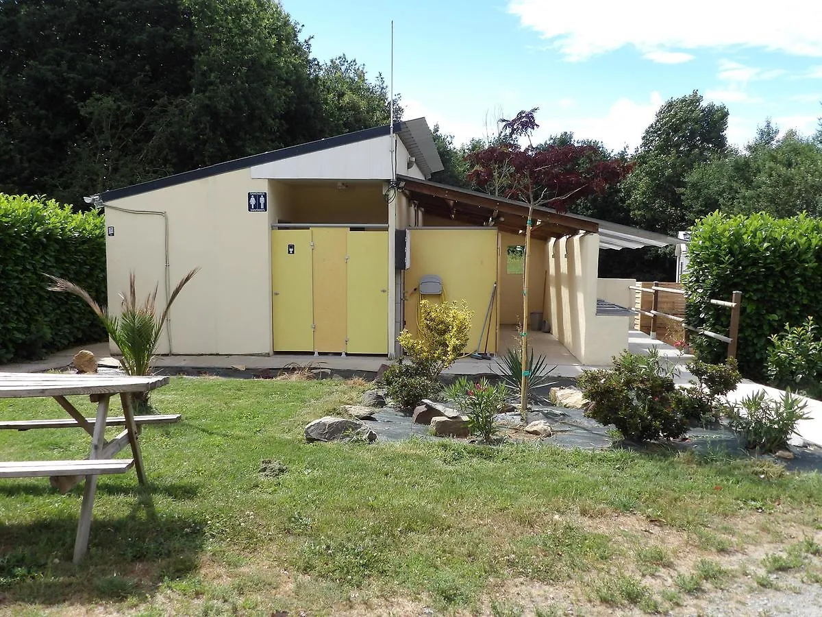 Camping Des Cerisiers Hotel Guillac  France